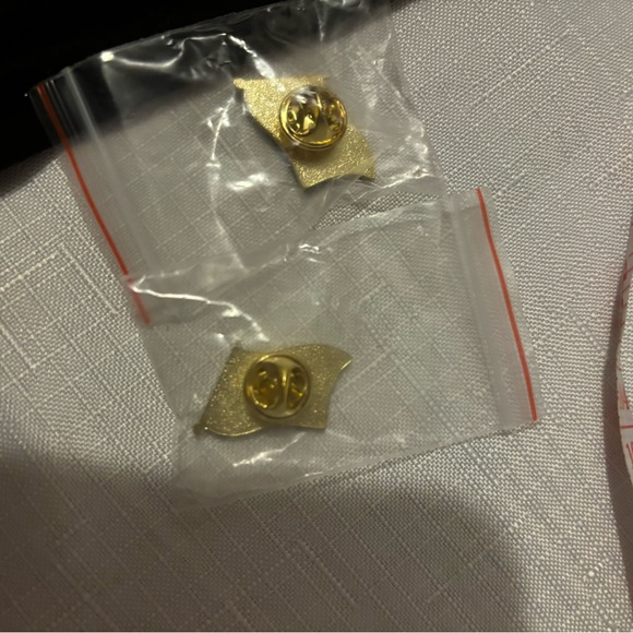 NEW! Free Palestine T Shirt AND Two Palestinian Flag Pins Black XL - Picture 5 of 6